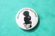 Rare Badge Années 80 "Mouvement Anti-Apartheid" Nelson Mandela - Personnes Célèbres