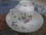 Ancienne Tasse à Café Avec Soucoupe Porcelaine Décor Fleurs Et Oiseau + Dorures  TBE - Tasas