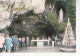 LOURDES (65-Hautes Pyrénées), La Grotte Miraculeuse, Pélerins, Cierges, Ed. A. Doucet 1970 Environ - Lourdes