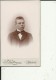 7W8  --  CABINET  PHOTO,  CDV  --  SWEDEN  --   BORAS  --  YOUNG MAN   --  PHOTOGR.: KATTMAN  --  10,5 Cm X 6,5 Cm - Alte (vor 1900)