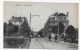 SEDAN EN 1919 - N° 31 - LA RUE DE THIERS AVEC PERSONNAGES ET CAVALIER - CPA VOYAGEE - Sedan