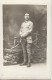 Photographie Carte Postale /Militaire En Pied  Avec Képi à La Main // Vers 1910- 1920   PHOTN73 - Non Classés