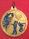 MEDAGLIA  SPORT  PALLAVOLO  CERVIGNANO  AUSA - PAV  1975 - 1980 - D.3,5 Cm IN ELEGANTE ASTUCCIO - Professionali/Di Società