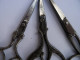 Lot De 3 Petites Anciennes Paires De Ciseaux De Couture Dont Un TIXIER. - Ancient Tools