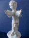 Delcampe - - Lot De 2 Statuettes En Porcelaine. Angelots Musiciens - - Personajes