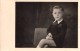 Carte Photo Originale Enfant - Portrait De Jeune Garçon En Juillet 1945 Assis Sur Un Fauteuil - Hans Perud 6 Ans - Personnes Identifiées