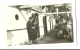 PHOTOGRAPHIE ANCIENNE COUPLE DEVANT UN CANOT DE SAUVETAGE SUR LE PONT DU BATEAU PAQUEBOT L AJACCIO - Personnes Anonymes