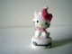 Fève Brillante - Charmmykitty - Hello Kitty - Chaton Chapeau, Noeud Et Collier Rose - Sanrio - Animaux