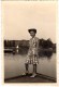 Photo Originale Femme - Portrait - Jeune Femme Souriante Avec Chapeau Au Bord D'un Lac En 1942 - Pin-ups