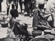 UGANDA / KABALE : NATIVE MARKET / MARCHÉ - CARTE VRAIE PHOTO / REAL PHOTO - KAMPALA ~ 1930 - ´50 (t-917) - Uganda