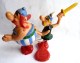 RARE FIGURINE ASTERIX ET OBELIX Nous Marchons Tout Seuls MARCHEURS Avec La Gourde Et Le Fil D'origine 1967 - Astérix & Obélix