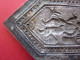 Delcampe - PLAQUE EN METAL DECORATIVE POUR PORTE OU "autres"DECOR MOTIF CHINOIS EN FORME DE POISSON PETIT TROUS POUR PASSAGE CLOUS - Autres & Non Classés