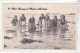 A LA PLAGE - MER - BAIGNEURS - BAIGNEUSE - EN MAILLOT DE BAIN - DANS L EAU - CARTE PHOTO - Mode