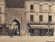(RECO / VERSO) VILLENEUVE SUR LOT EN 1952 - N° 9 - PORTE DE PARIS AVEC GRAND CAFE - BEAU CACHET - FORMAT CPA - Villeneuve Sur Lot