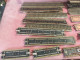 Delcampe - LOT JOUET MINIATURE Pour TRAIN électrique HO Made In France VB 24 COURBES 1 DEMI 20 DROITES 2 DEMIS 2 MINI 3 AIGUILLAGES - Binari