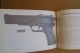 PDB/43 Ian Vernon Hogg PISTOLE E REVOLVERS MILITARI 1900-1945 Albertelli Editore 1971 - Sammlerwaffen