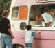 CPM   08    CHOOZ      MARCHAND DE GLACES DE VIREUX MOLHAIN DEVANT L EGLISE - Street Merchants