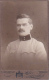 CDV Foto Österr. Soldat  - K.u.k. Armee - Atelier Zeiberdlich - Theresienstadt Terezin  - Ca. 1900 (24805) - Krieg, Militär