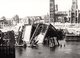 Grande Photo Reproduction Des Bombardements De La Seconde Guerre Mondiale - Rouen ? - Pont Et Cathédrale - - Other & Unclassified