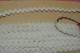 GALON FESTON RUBAN DENTELLE Ancienne De CALAIS 1941 / 9.70 Mètres X  7 Mm De Large / COUTURE MERCERIE - Laces & Cloth