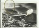 PICTURE SHOWING THE TORPEDO IN FLIGHT AS IT  REACHES THE W   --  ORIGINAL  PH.  --  21  X 15,3  --   DESCRIPTION: REVERS - War, Military