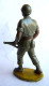 Figurine Guilbert ARMEE MODERNE SOLDAT FUSIL DEVANT A LA CEINTURE 1 60's Pas Starlux Clairet Cyrnos, - Militaires