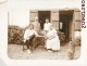 ITXASSOU UNE FAMILLE 64 PYRENEES 1926 PHOTOGRAPHIE ANCIENNE 11 X 7 CM - Other & Unclassified