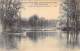 75 PARIS - INONDATIONS DE 1910 ( Série Crue De La Seine )  BOIS DE BOULOGNE : Pelouse Près Du Moulin De Longchamp - CPA - De Overstroming Van 1910