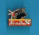 1 PIN'S  //   ** DAX ** FERIA  90 ** - Tauromachie - Corrida