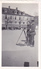 26137 Cinq 5 Photo Rennes 35 Caserne Colombier ? Arsenal ?  -  France -1938- Le Gonio -cour Quartier Militairie Soldat - Guerre, Militaire