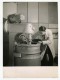 France Scene De Laboratoire Melangeur? Ancienne Photo Emeric Feher 1950 - Other & Unclassified