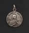 Ancienne Médaille En Laiton Façon Argent  . ST-THÉRÈSE DE L' ENFANT JÉSUS . - Religión & Esoterismo