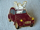 Pin's 2 CV - 2 Chevaux Bordeaux Avec Bibendum Michelin - Citroën - Deudeuche - 2 CV - Édition Limitée - Citroën