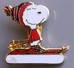 BADGES- SNOPPY SUR DES SKIS - BONNET - SPORTS D'HIVER - Celebrities