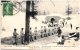 05 TOURNOUX - Exercice De Jeunes Soldats Dans Une Cour De La Batterie Des Caurres  (Recto/Verso) - Autres & Non Classés