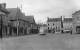 Le Guerche De Bretagne          35    Place De La Mairie. Camion Citroen   Année  60        (voir Scan) - La Guerche-de-Bretagne