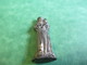 Petite Statuette Religieuse De Protection/Moine  Tenant Jésus Enfant Dans Ses Bras  / 2, 5 Cm /Fin  XIXème Siècle CAN373 - Religion &  Esoterik