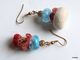 Boucles D'oreilles Dissociées Perles Artisanales Turquoise Et Bordeaux En Verre Filé Et Laine Feutrée à L'aiguille - Ohrringe