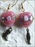 Boucles D'oreilles Perles Artisanales Coeur Rose En Verre Lampwork Botte Western Et Plume  Les Coeurs Font Environ 19x18 - Boucles D'oreilles