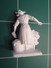 MOK414 : Figurine Publicitaire Années 50/60 Plastique Dur MOKAREX PROVINCES DE FRANCE : ANGEVINE DE POITRINE - Other & Unclassified