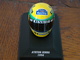 Casque De Pilote De Formule 1 De Ayrton Senna En Metal Boitier D'origine Départ Vente 7.00 Euros - Car Racing - F1