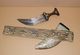 Delcampe - Couteau Ancien Jambiya Avec Ceinture  - Poignard Janbiya Du YEMEN - Knives/Swords