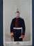 PHOTO CDV 10,5 X 6,5 Cms Militaire Allemand Casque Crignière Colorée Peint Main Photo Bruno FIETZ-BERLIN (Allemagne) - Guerre, Militaire