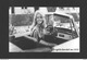 ARTISTES - ACTRICE DE CINÉMA - BRIGITTE BARDOT 1970 - ELLE EST HEUREUSE DE CONDUIRE UNE VOITURE DÉCAPOTABLE - Actors