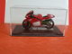 MOTO 1/24 > Yamaha YZR500 Max Biaggi 2001 (sous Vitrine) - Motorfietsen