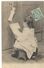 CPA 1907 SCENES ENFANTINES JEUNE FILLE SUR UN BANC - (poupée ?) - Scènes & Paysages