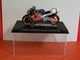 MOTO 1/24 > Honda NSR 500 Michael Doohan 1998 (sous Vitrine) - Motos