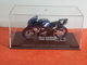 MOTO 1/24 > Yamaha R7 J.M Deletang - F. Foret - M. Willis 2000 (sous Vitrine) - Moto