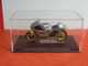 MOTO 1/24 > Yamaha YZR 250 Olivier Jacque 2000 (sous Vitrine) - Motos