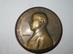 MEDAILLE BRONZE MARECHAL PETAIN- FETE DU TRAVAIL 1942-  OFFERT PAR LE MARECHAL - SIGNE PIERRE TURIN- - 1939-45